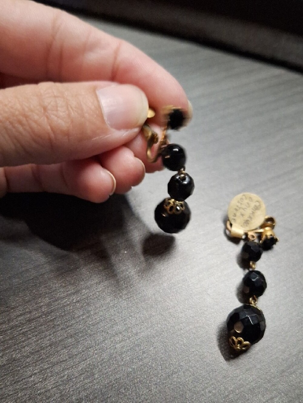 Mid Century Black Faceted Bead Drop Clip On Earrings Gold Filigree Flower Caps - Picture 7 of 8